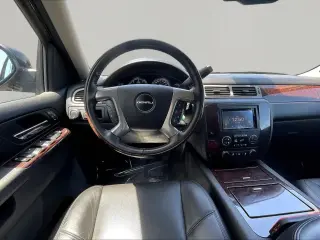 GMC Yukon 2013 AWD Denali 4dr SUV