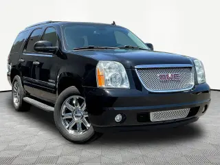 GMC Yukon 2013 AWD Denali 4dr SUV