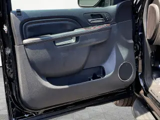 GMC Yukon 2013 AWD Denali 4dr SUV