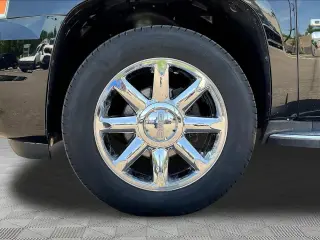 GMC Yukon 2013 AWD Denali 4dr SUV