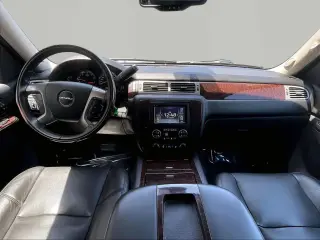 GMC Yukon 2013 AWD Denali 4dr SUV