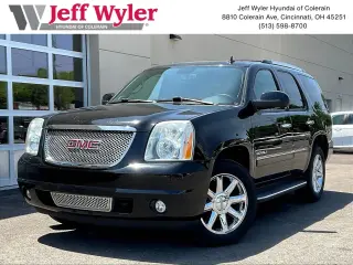 GMC Yukon 2013 AWD Denali 4dr SUV