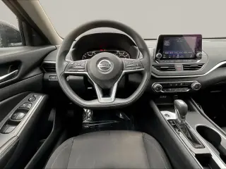 Nissan Altima 2022 2.5 SV 4dr Sedan