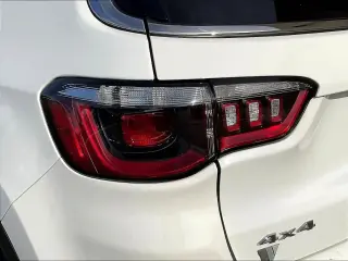 Jeep Compass 2023 4x4 Latitude Lux 4dr SUV