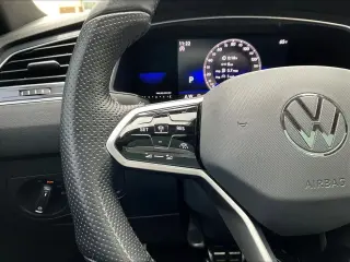 Volkswagen Tiguan 2022 SE R-Line Black 4dr SUV