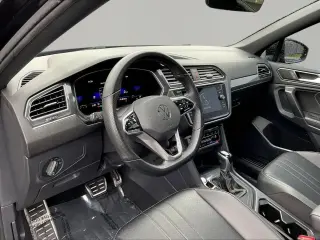 Volkswagen Tiguan 2022 SE R-Line Black 4dr SUV