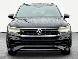 Volkswagen Tiguan 2022 SE R-Line Black 4dr SUV