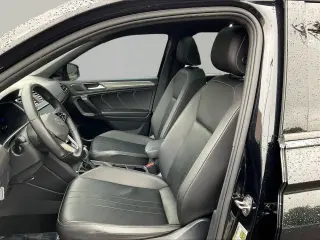 Volkswagen Tiguan 2022 SE R-Line Black 4dr SUV