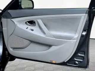 Toyota Camry 2010 LE 4dr Sedan 6M