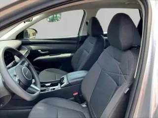 Hyundai TUCSON 2025 SE 4dr SUV