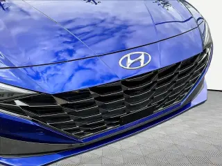 Hyundai ELANTRA Hybrid 2023 Limited 4dr Sedan