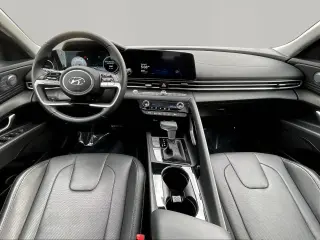 Hyundai ELANTRA Hybrid 2023 Limited 4dr Sedan