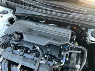 Hyundai ELANTRA 2026 SEL Sport 4dr Sedan