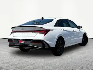 Hyundai ELANTRA 2026 SEL Sport 4dr Sedan