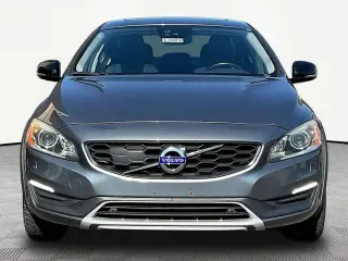 Volvo S60 Cross Country 2016 AWD T5 Platinum 4dr Sedan