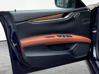 Maserati Ghibli 2019 AWD SQ4 4dr Sedan