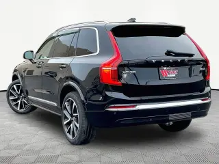 Volvo XC90 2023 AWD B6 Plus Bright Theme 7-Passenger 4dr SUV