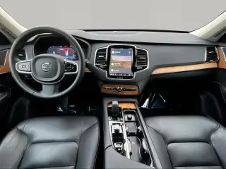 Volvo XC90 2023 AWD B6 Plus Bright Theme 7-Passenger 4dr SUV