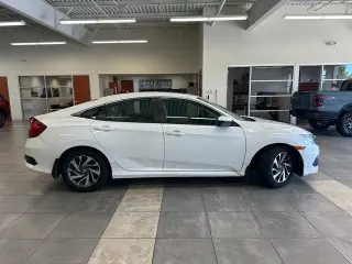 Honda Civic 2016 EX 4dr Sedan w/Honda Sensing