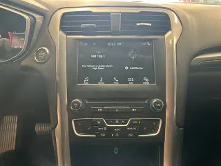 Ford Fusion 2017 SE 4dr Sedan