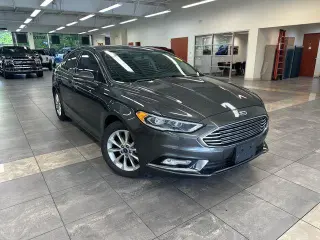 Ford Fusion 2017 SE 4dr Sedan