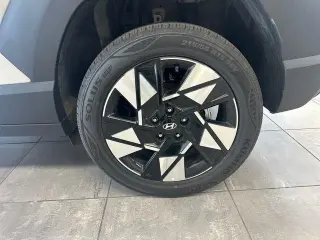 Hyundai KONA 2025 AWD SEL 4dr Crossover