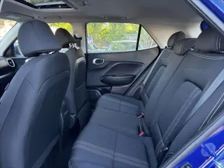 Hyundai VENUE 2023 SEL 4dr Crossover