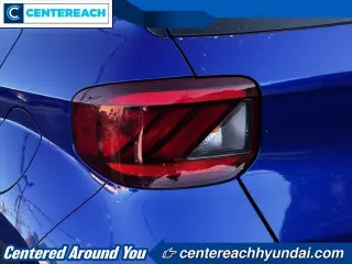 Hyundai VENUE 2023 SEL 4dr Crossover