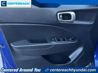 Hyundai VENUE 2023 SEL 4dr Crossover