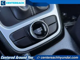 Hyundai VENUE 2023 SEL 4dr Crossover