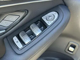 Mercedes-Benz GLC 2022 AWD GLC 300 4MATIC 4dr SUV