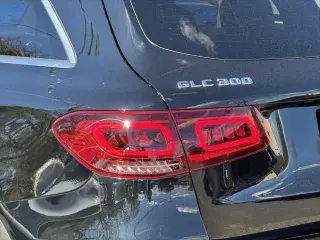 Mercedes-Benz GLC 2022 AWD GLC 300 4MATIC 4dr SUV