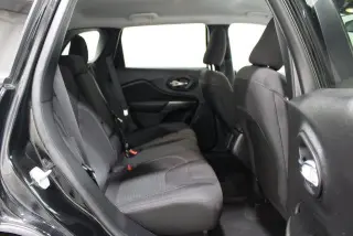 Jeep Cherokee 2021 Latitude 4dr SUV