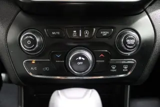 Jeep Cherokee 2021 Latitude 4dr SUV