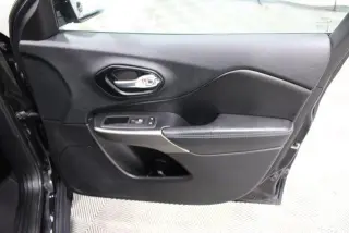 Jeep Cherokee 2021 Latitude 4dr SUV