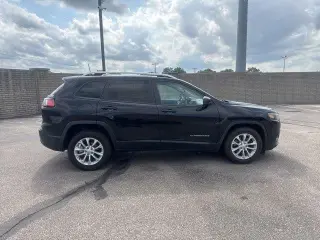 Jeep Cherokee 2021 Latitude 4dr SUV