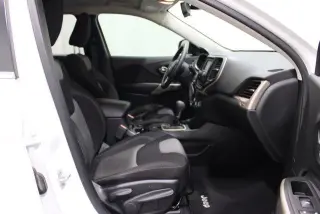 Jeep Cherokee 2018 Latitude 4dr SUV