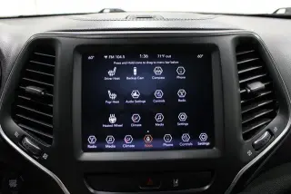 Jeep Cherokee 2022 4x4 Latitude Lux 4dr SUV