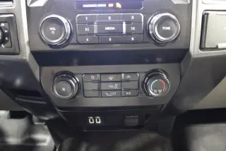 Ford F-150 2019 4x4 XLT 4dr SuperCrew 5.5 ft. SB