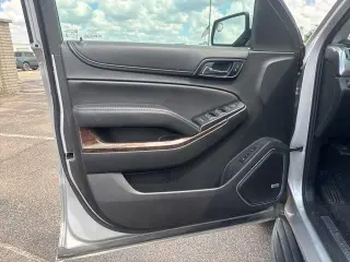 Chevrolet Suburban 2018 4x4 LT 4dr SUV