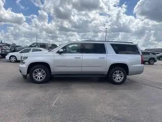 Chevrolet Suburban 2018 4x4 LT 4dr SUV