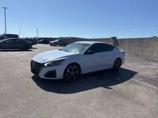 Nissan Altima 2023 2.5 SR 4dr Sedan