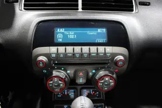 Chevrolet Camaro 2010 SS 2dr Coupe w/2SS