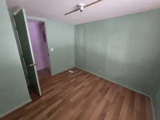 SE RENTA CUARTO