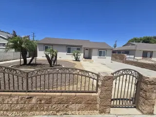 Loma linda casa de renta