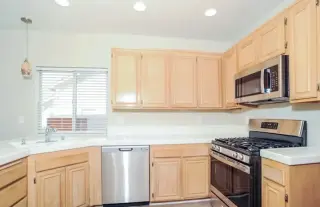 3 Bed House in W Olympic Blvd
