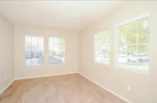 3 Bed House in W Olympic Blvd