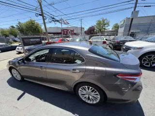2018 Toyota Camry Hybrid XLE