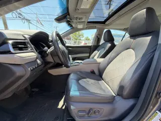 2018 Toyota Camry Hybrid XLE