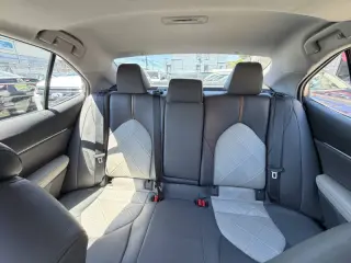 2018 Toyota Camry Hybrid XLE
